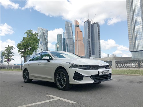 Kia K5- этот автомобиль будет напрягать, но кого?