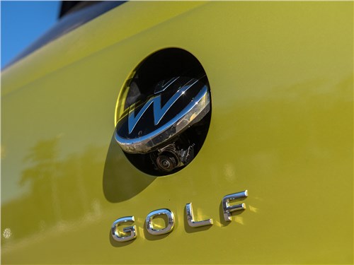 Тест-драйв Volkswagen Golf (поколение VIII) - Основанный на Смартфоне