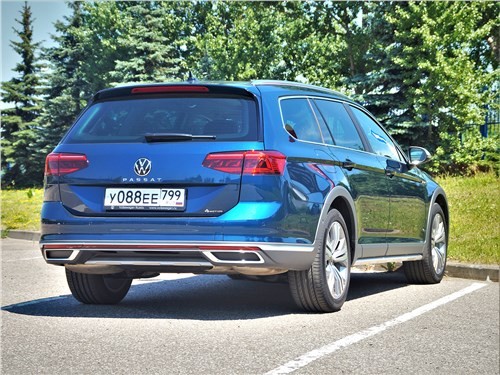 VW Passat Altrack : машина хорошая, но почему не пользуется спросом?
