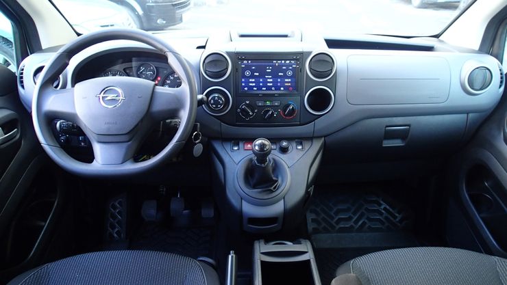 Как Opel Combo Life нашел живое прошлое на Ярославщине
