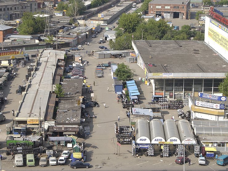 Россияне стали массово покупать автозапчасти с рук