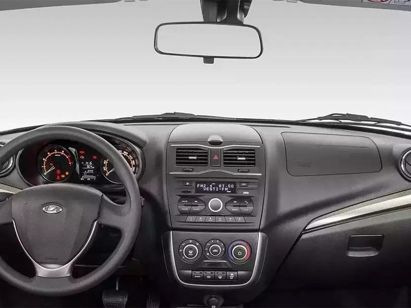 АвтоВАЗ начал оснащать Lada Granta подушками безопасности на постоянной основе