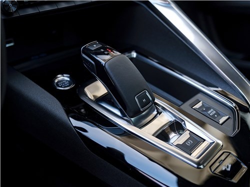 Peugeot 5008 - идеальный автомобиль для домохозяйки?
