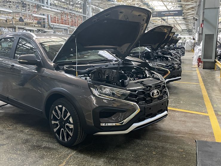 Похороны &laquo;LADA Ижевск&raquo; откладываются: АВТОВАЗ нашел решение проблем завода