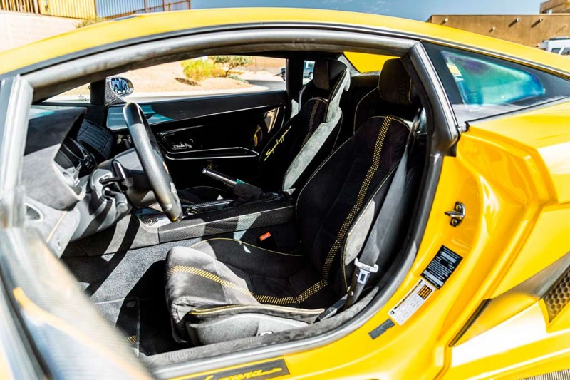На торги выставлен ярко-желтый Lamborghini Gallardo Superleggera 2008 года