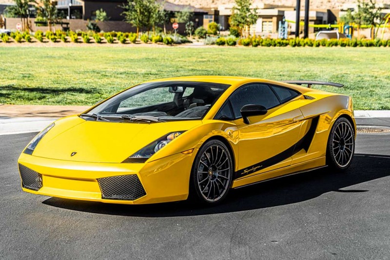 На торги выставлен ярко-желтый Lamborghini Gallardo Superleggera 2008 года