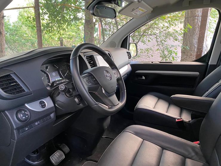 Жизнь в кайф c Opel Zafira Life: тест-драйв обновленного &laquo;буса&raquo;
