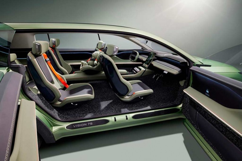 Концептуальный кроссовер Skoda Vision 75 продемонстрировал новый фирменный дизайн