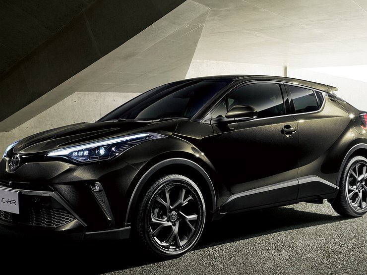 Японцы представили свежую версию Toyota CH-R
