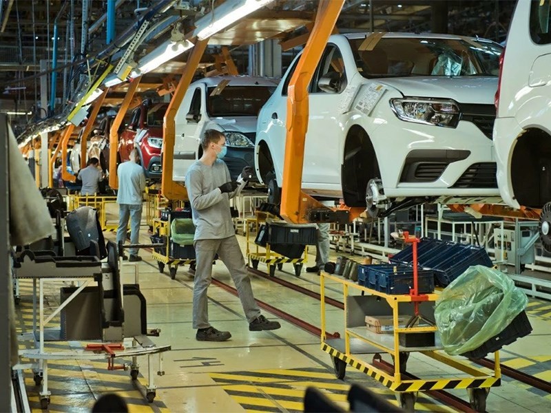 Lada увольняет сотрудников с предприятия в Ижевске