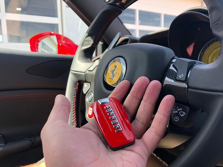 Ferrari отзывает десятки тысяч суперкаров из-за отсутствия тормозов