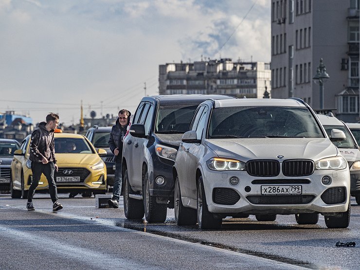Жулики придумали неожиданно коварный способ «развода» автомобилистов на дороге