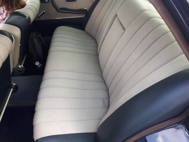 Седина в бороду, а газ в пол: тест-драйв раритетного Mercedes-Benz 250 SE