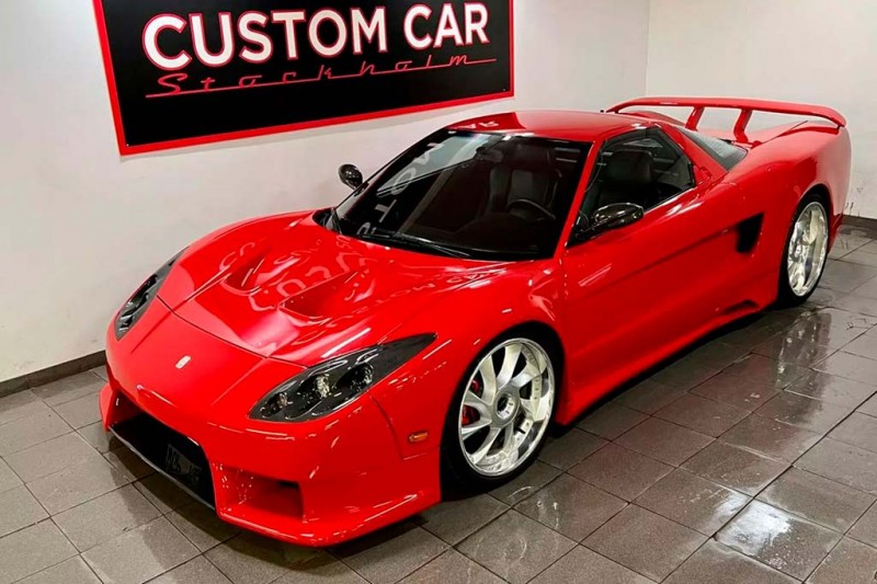Эффектную Honda NSX 1991 от японского ателье VeilSide продают за 3,5 млн рублей