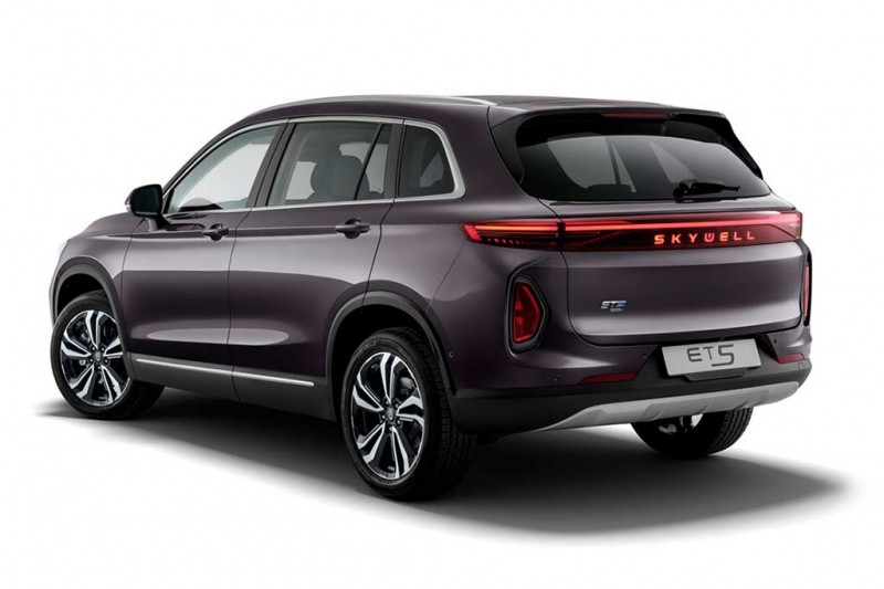 На российский рынок выходит китайский электрический кроссовер Skywell ET5 2 На российский рынок выходит китайский электрический кроссовер Skywell ET5