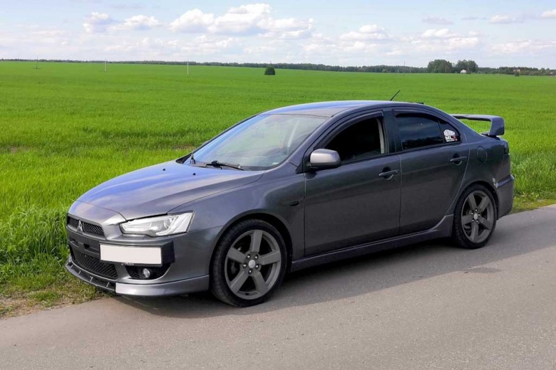 Недостатки Mitsubishi Lancer 10: все минусы и плюсы по отзывам владельцев