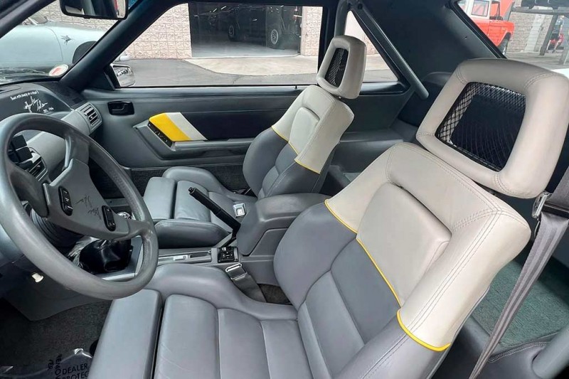 Ford Mustang Saleen SSC 1989 года продали с молотка почти за 4,0 млн рублей