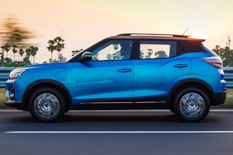 В Индии представлен электрический кроссовер Mahindra XUV400 на базе SsangYong Tivoli