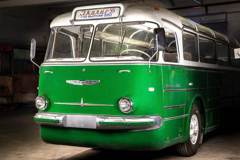 Столичный музей транспорта показал идеально отреставрированный автобус Ikarus 55