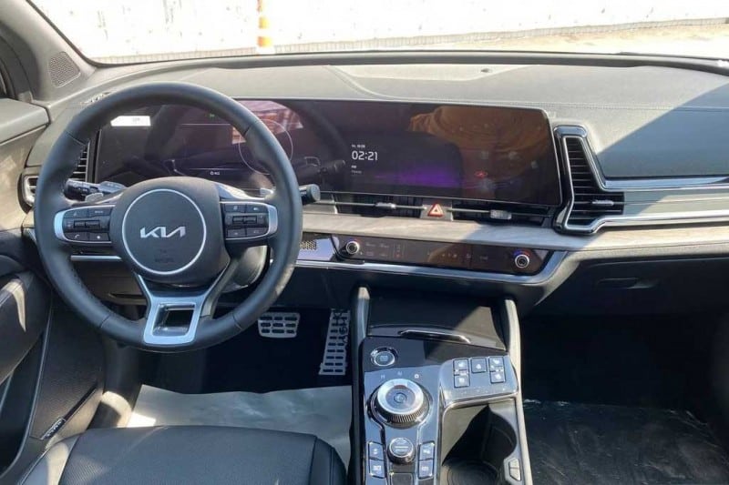 Продал TLC 200 2013 года и взял ему на замену новый KIA Sportage 5 поколения