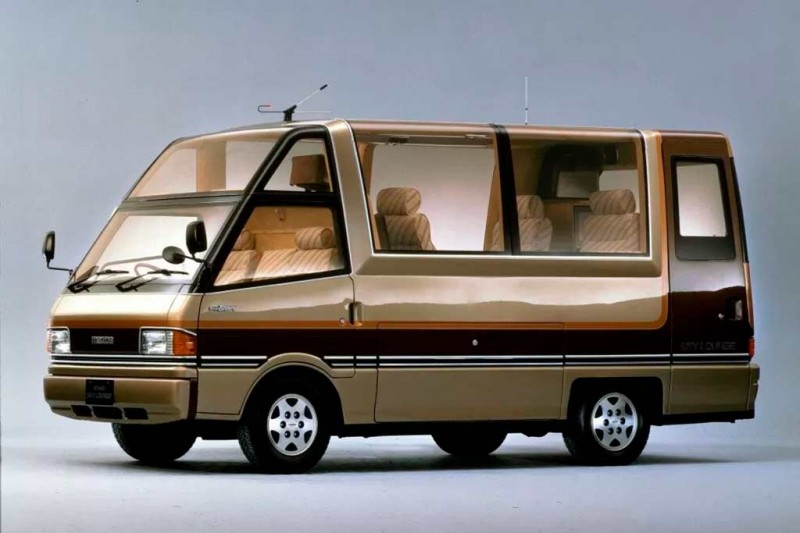 Mazda Bongo Brawny Sky Lounge: роскошный микроавтобус-концепт из восьмидесятых