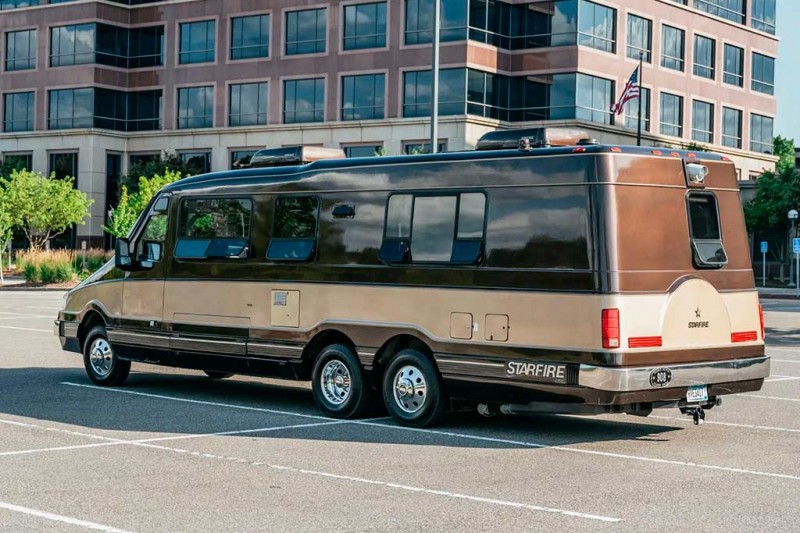 Причудливый кемпер Eldorado Starfire 1987 продали с молотка за 2,1 млн руб 2 Причудливый кемпер Eldorado Starfire 1987 продали с молотка за 2,1 млн руб