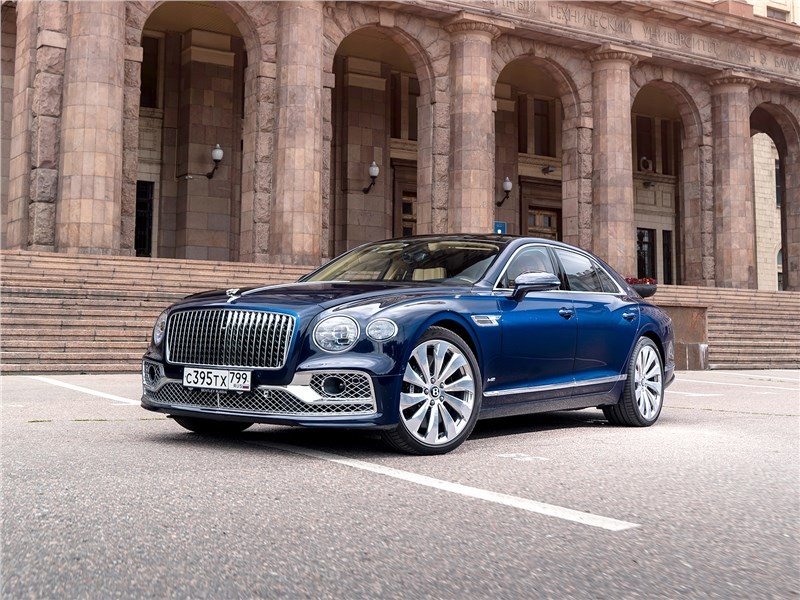 Представлен самый мощный Bentley Flying Spur