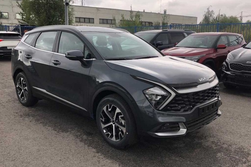 Продал TLC 200 2013 года и взял ему на замену новый KIA Sportage 5 поколения