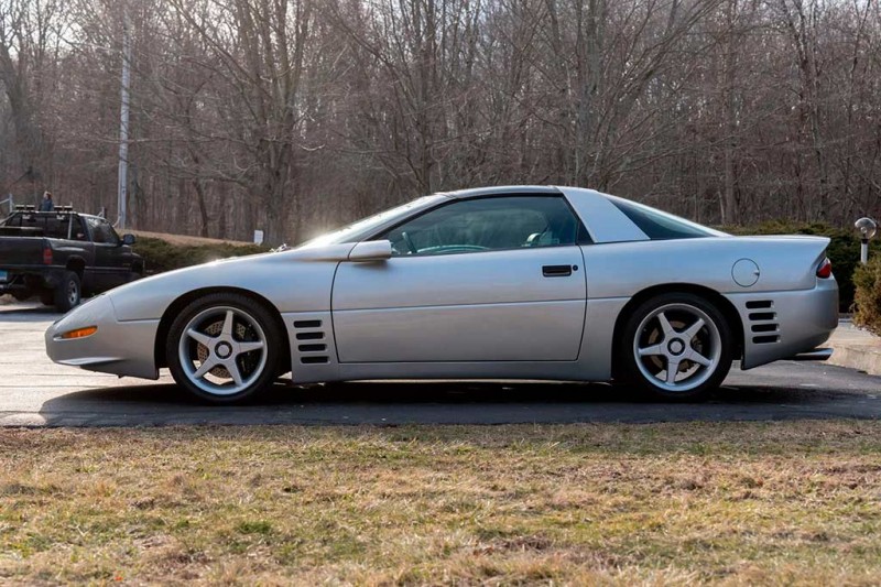 Редкий Chevrolet Camaro Z28 1993 от ателье Callaway продали с молотка за 2,0 млн руб