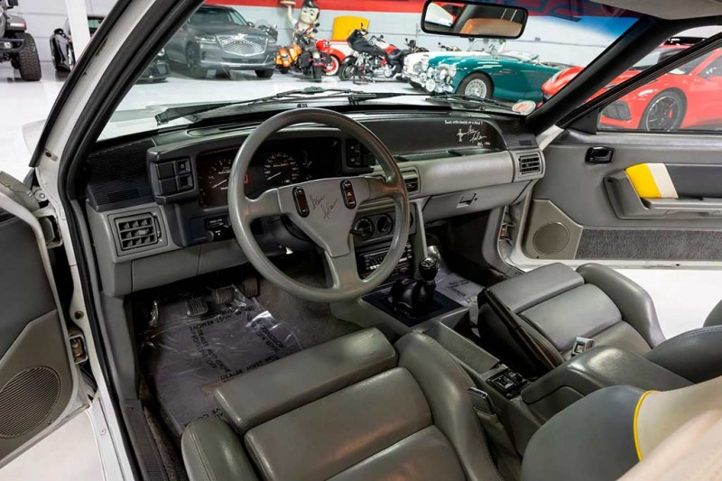 Ford Mustang Saleen SSC 1989 года продали с молотка почти за 4,0 млн рублей
