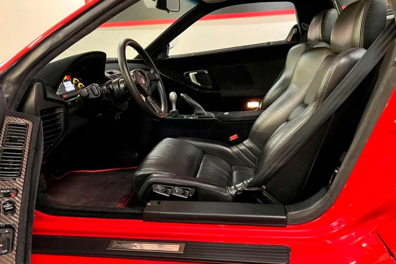 Эффектную Honda NSX 1991 от японского ателье VeilSide продают за 3,5 млн рублей