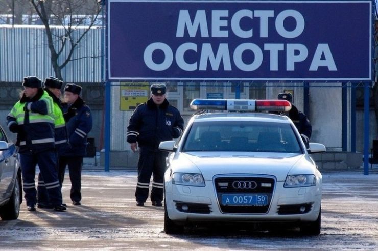 Столичная ГИБДД опять перестала оформлять &laquo;права&raquo; и СТС из-за сбоя