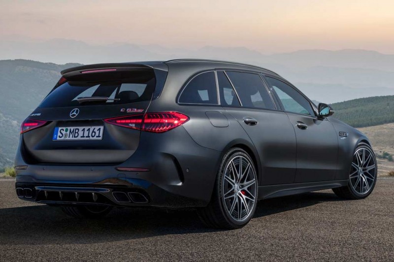 Mercedes-AMG C63 S E Performance: представлен 680-сильный гибрид с &laquo;турбочетверкой&raquo;