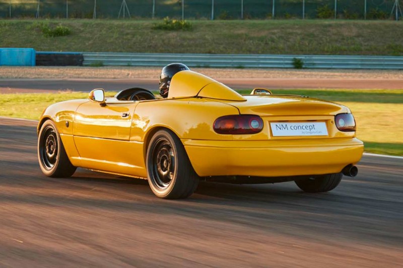 Итальянцы представили концептуальную баркетту на базе Mazda MX-5 первого поколения 2 Итальянцы представили концептуальную баркетту на базе Mazda MX-5 первого поколения