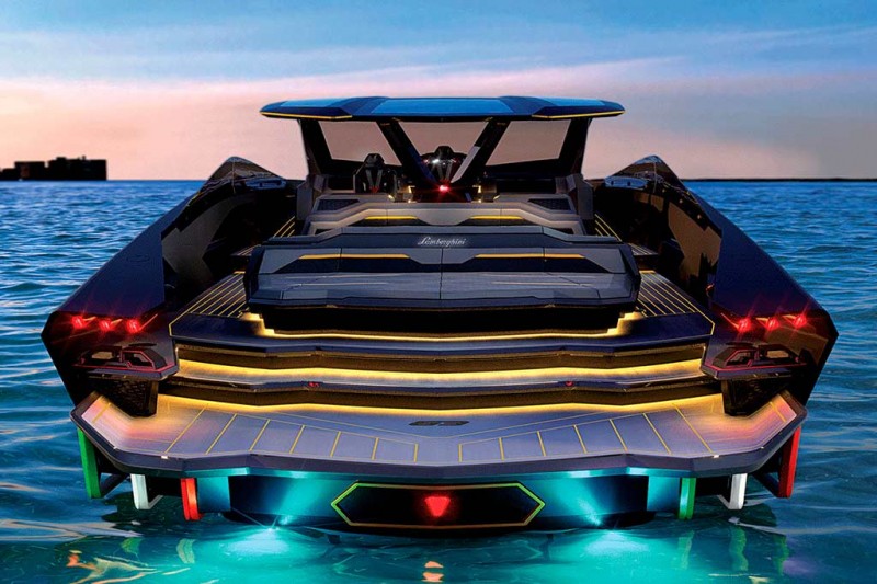 Фирма Tecnomar построила роскошный 19-метровый катер Lamborghini 63 Superyacht