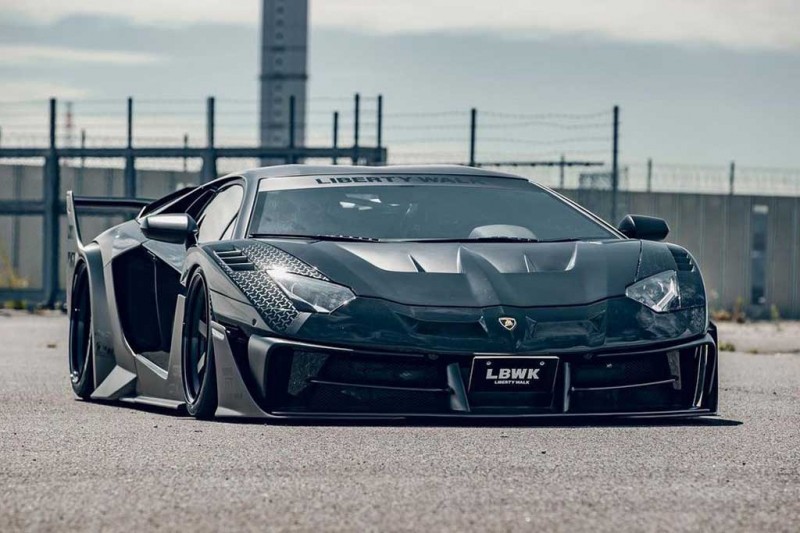 Lamborghini Aventador получил эффектный обвес GT EVO от мастерской Liberty Walk