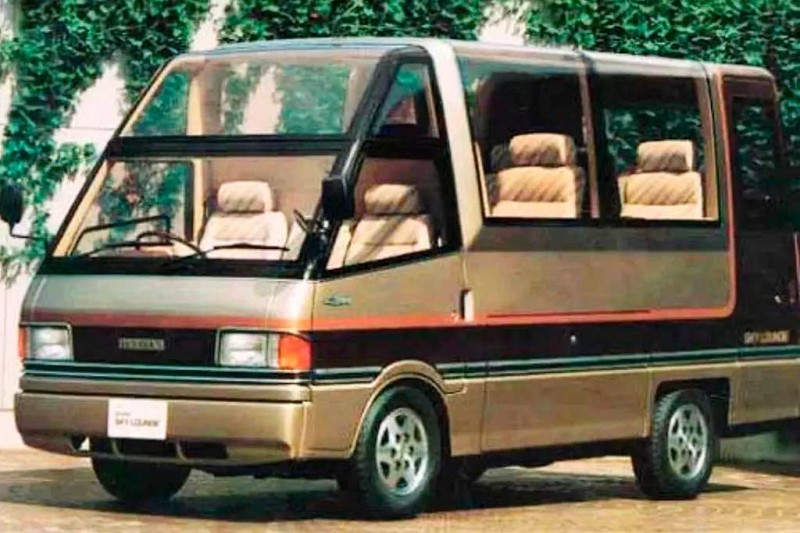 Mazda Bongo Brawny Sky Lounge: роскошный микроавтобус-концепт из восьмидесятых