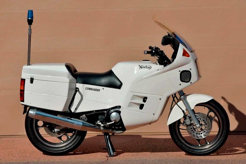 На торги выставлен редкий байк Norton Commander P52 для полиции Дубая