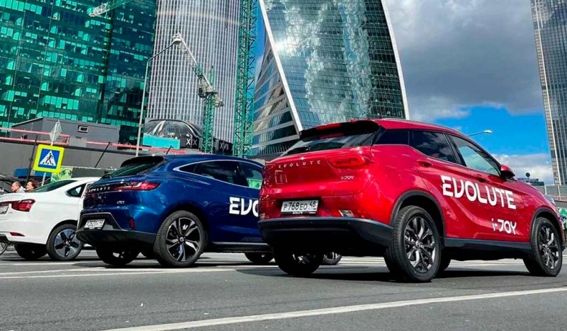В Москве показали три модели электрической марки Evolute: их сборку наладят в Липецке