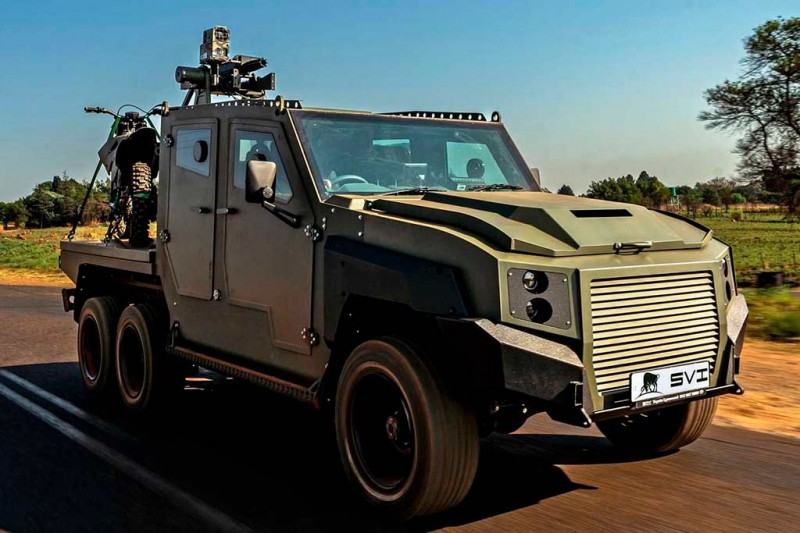 В ЮАР построили армейский броневик на базе классического Toyota Land Cruiser J70 1 В ЮАР построили армейский броневик на базе классического Toyota Land Cruiser J70