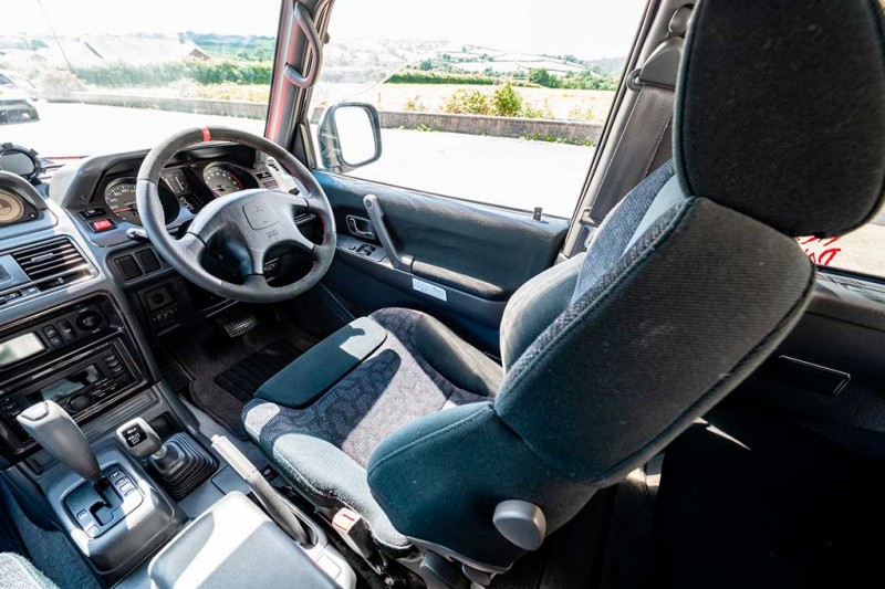 На онлайн-аукцион выставлен редкий &laquo;раллийный&raquo; Mitsubishi Pajero Evolution 1997 года