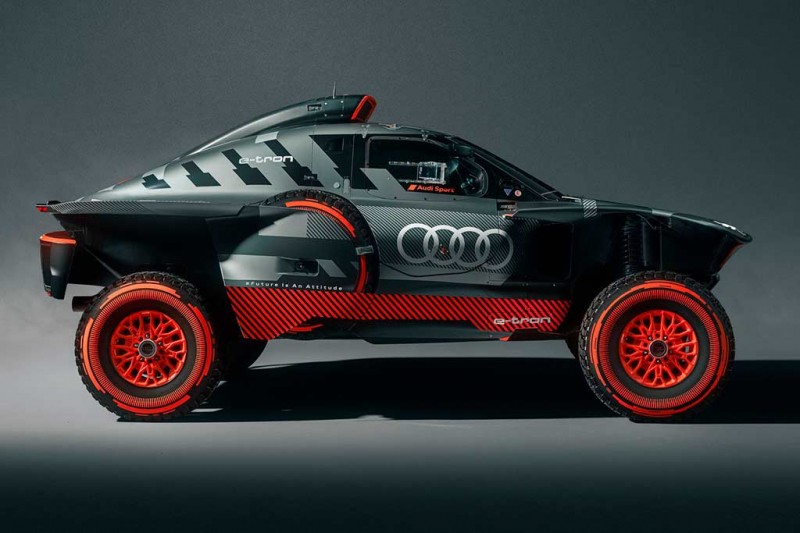 Немцы представили свежую версию раллийного внедорожника Audi RS Q e-tron для Дакар-2023