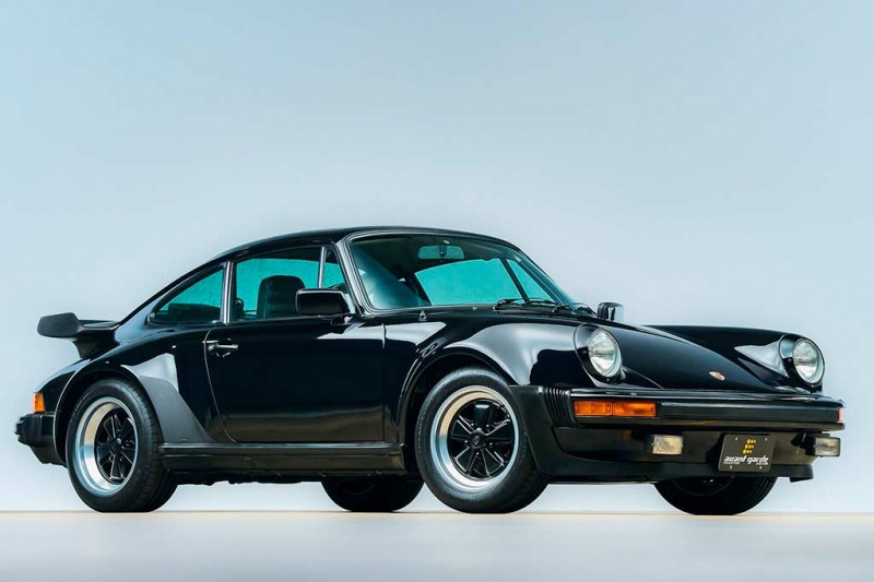На торгах почти новый Porsche 930 Turbo 1979 из салона: ставка за него превысила ₽12 млн
