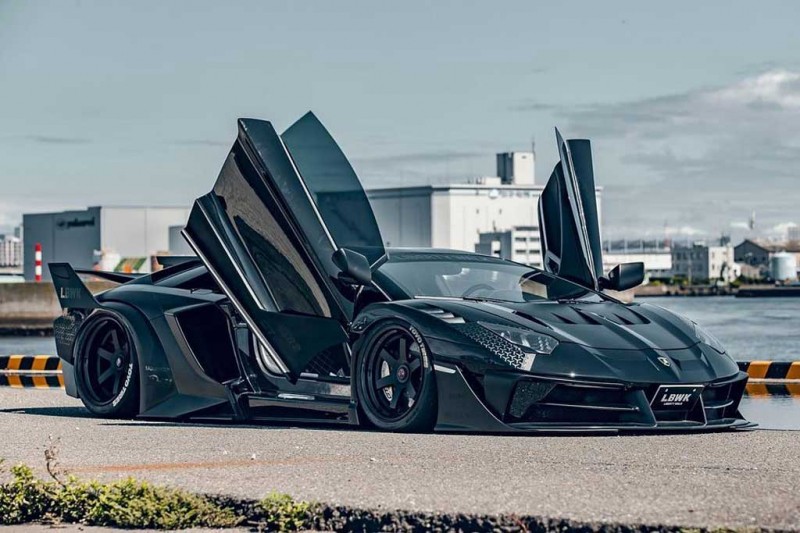 Lamborghini Aventador получил эффектный обвес GT EVO от мастерской Liberty Walk