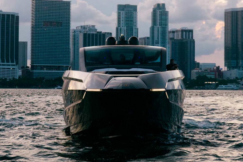 Фирма Tecnomar построила роскошный 19-метровый катер Lamborghini 63 Superyacht