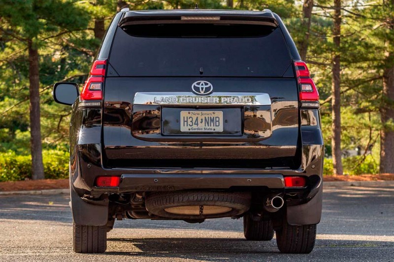 Кто-то переделал Lexus GX в Ленд Крузер Прадо: владелец накатал на нем 300 000 км