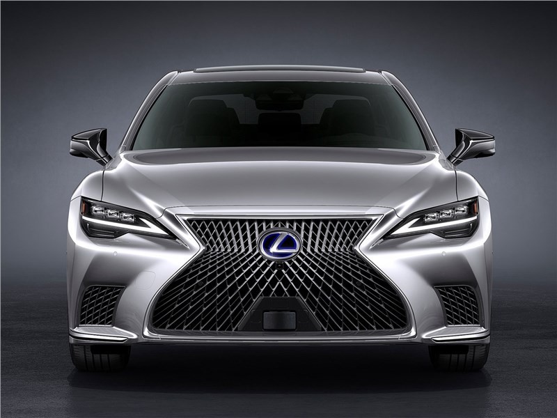 В России больше не осталось автомобилей Lexus и Toyota