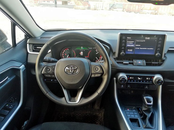 Toyota массово останавливает свои автозаводы