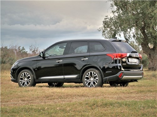 Почему Mitsubishi Outlander всегда будет в тренде