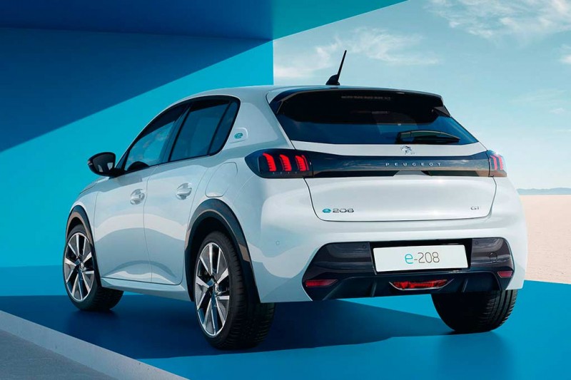 Модернизированный Peugeot e-208 получил новые электромотор и тяговой аккумулятор